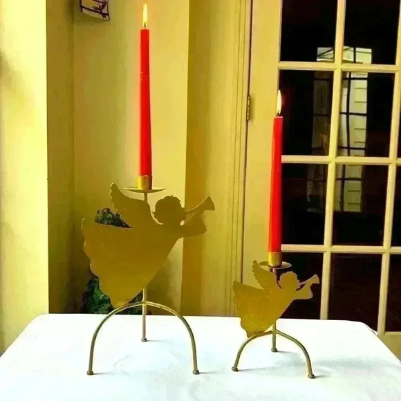 2 Brass/Metal Flying Angels Blowing Horns Standing On 3 Legged Base Christmas - Picture 1 of 6